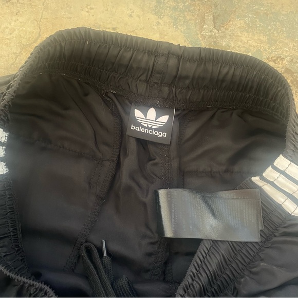 Balenciaga X Adidas - Picture 8 of 10